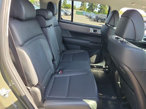 Used 2024 Hyundai Santa Fe SEL FWD image 23