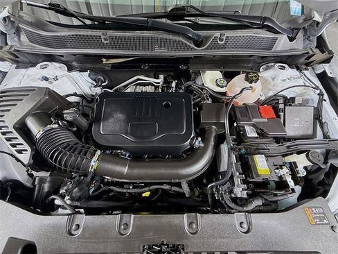 Used 2025 Chevrolet Blazer LT image 29