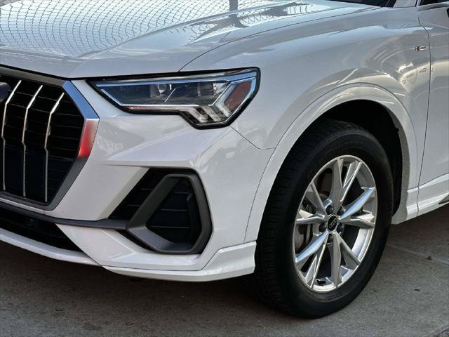 Used 2024 Audi Q3 2.0T Premium w/ Convenience Package AWD/4WD image 7