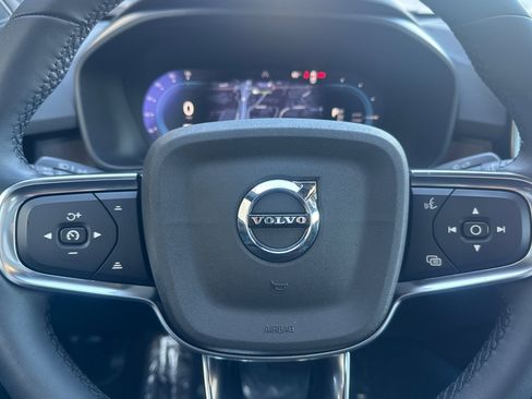 Used 2023 Volvo C40 P8 Recharge Ultimate image 26