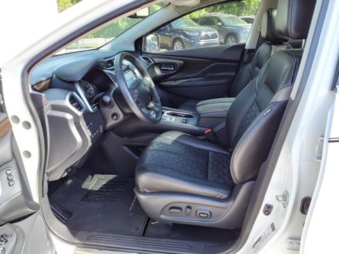 Used 2019 Nissan Murano Platinum w/ Cargo Package FWD image 3