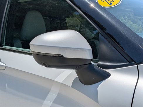 New 2025 Mitsubishi Outlander SE image 10