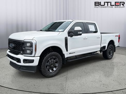 Used 2024 Ford F250 Lariat w/ Lariat Ultimate Package AWD/4WD image 2