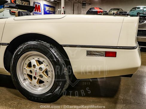 Used 1986 Chevrolet Corvette Pace Car Edition image 30
