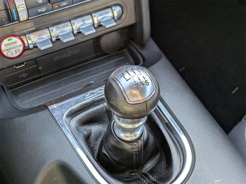 Used 2015 Ford Mustang GT Premium image 18