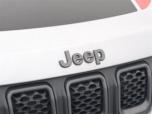Used 2024 Jeep Compass Trailhawk image 11