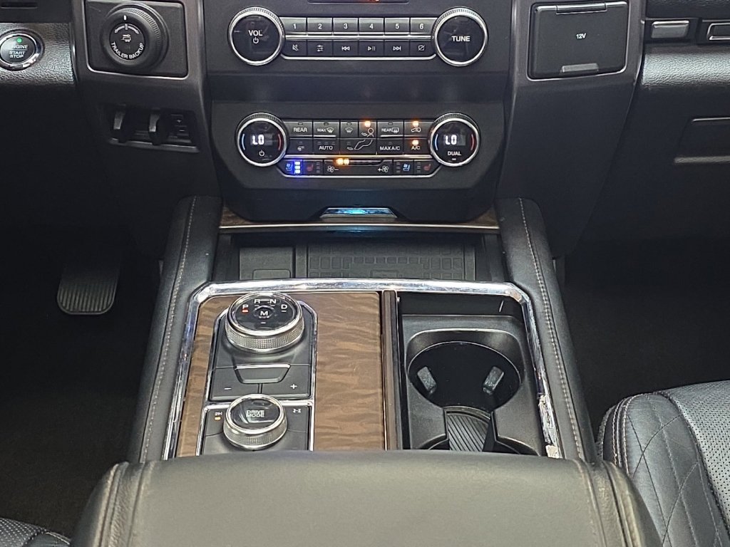 Used 2020 Ford Expedition Platinum AWD/4WD image 23