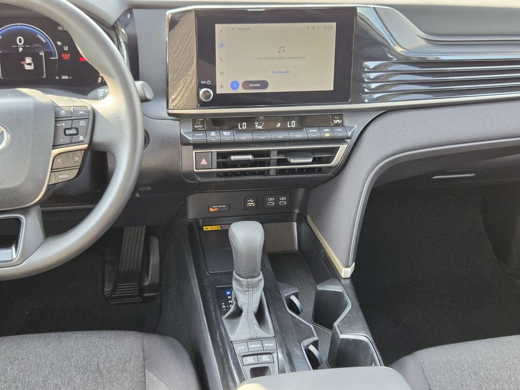 Used 2026 Toyota Camry LE FWD image 17