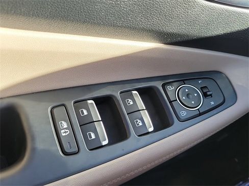 Used 2023 Hyundai Santa Fe SEL image 15