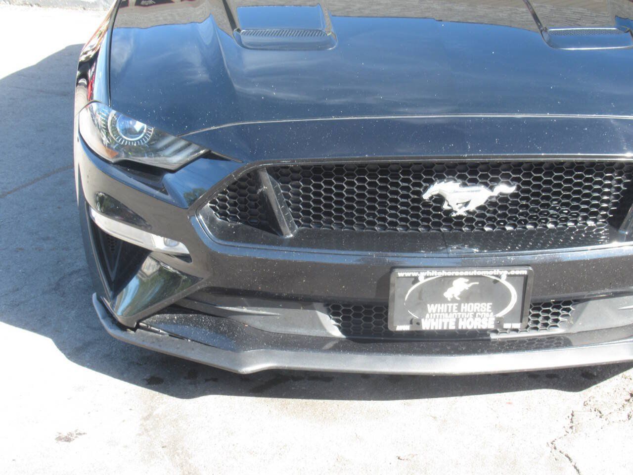 Used 2020 Ford Mustang GT RWD image 3