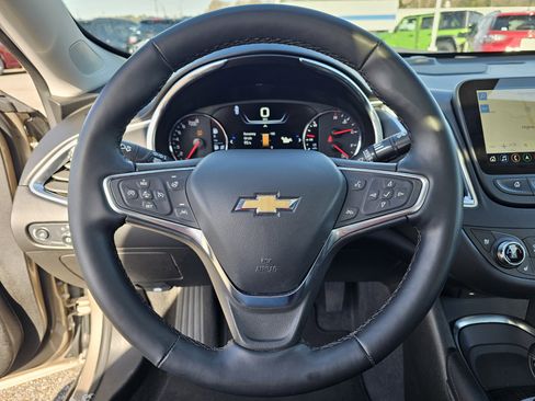 Used 2024 Chevrolet Malibu LT image 19