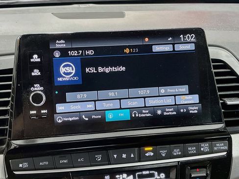 Used 2025 Honda Odyssey Touring image 15