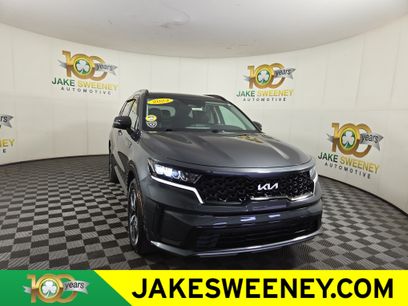 Used 2023 Kia Sorento S w/ Panoramic Sunroof Package