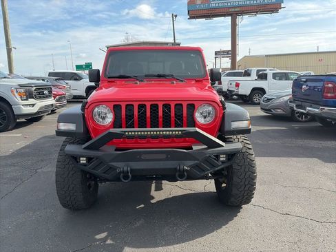 Used 2020 Jeep Gladiator Sport w/ Quick Order Package 24S image 2