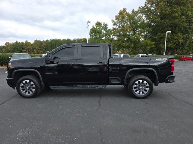 Used 2024 Chevrolet Silverado 2500 Custom w/ Custom Value Package AWD/4WD image 10