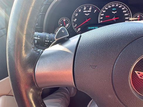 Used 2007 Chevrolet Corvette Convertible w/ Preferred Equipment Group image 16