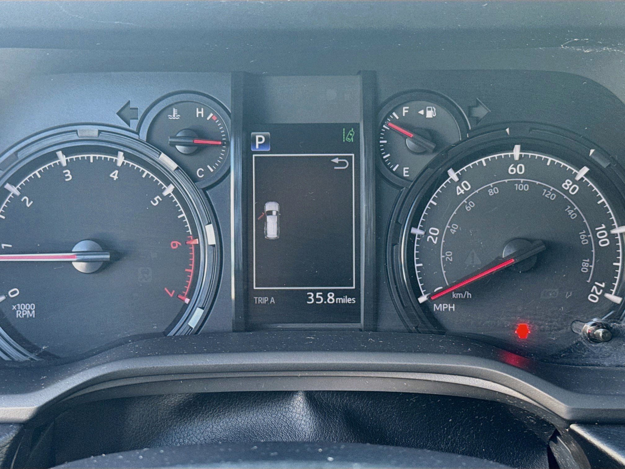 Used 2021 Toyota 4Runner SR5 Premium w/ Moonroof Package RWD image 11
