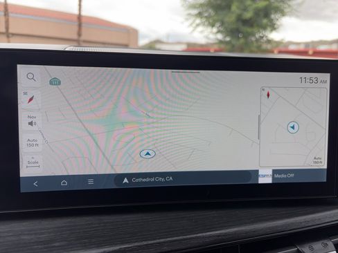 Used 2024 Hyundai Santa Fe Limited image 20