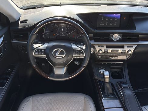Used 2017 Lexus ES 350 image 11
