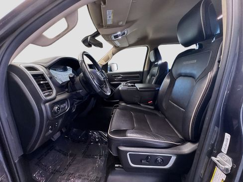 Used 2019 RAM 1500 Laramie w/ Off Road Group image 12