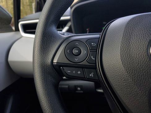 Used 2026 Toyota Corolla LE image 19