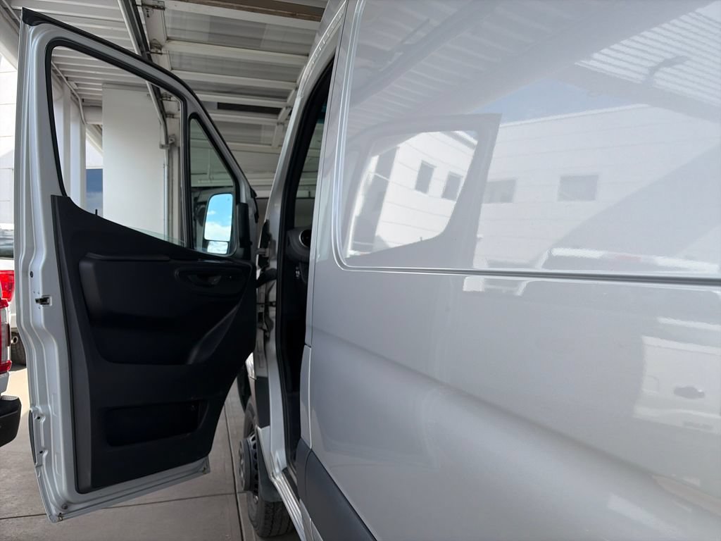 Used 2024 Mercedes-Benz Sprinter 3500 image 9