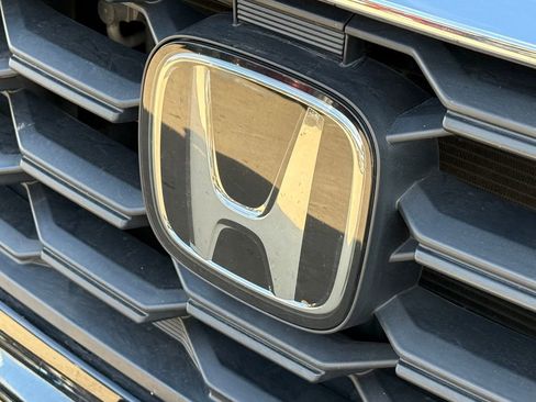 Certified 2023 Honda Pilot LX image 5