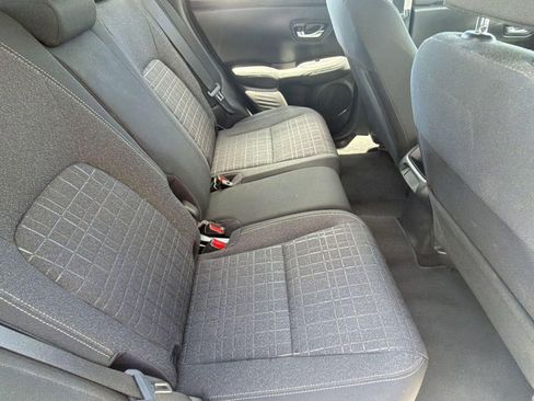Used 2024 Honda HR-V LX image 31