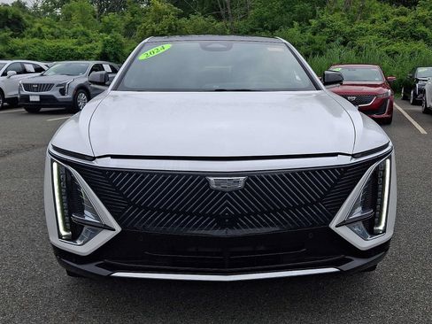 Certified 2024 Cadillac Lyriq Luxury w/ LPO, Floor Liner Package AWD/4WD image 8