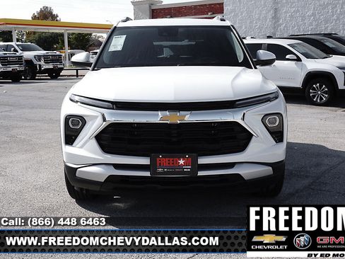 New 2026 Chevrolet TrailBlazer LT image 2