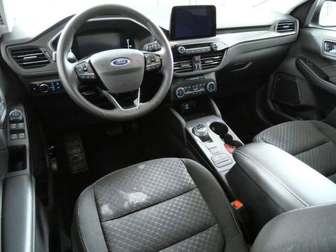 Certified 2023 Ford Escape Active AWD/4WD image 4