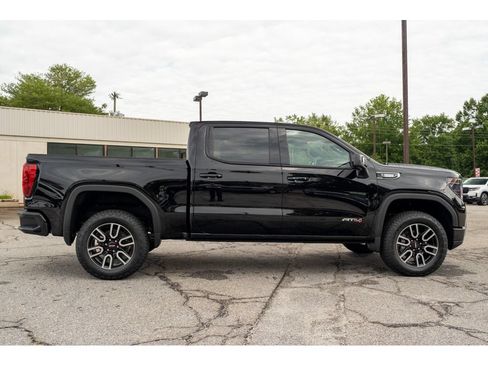 New 2026 GMC Sierra 1500 AT4 w/ AT4 Premium Package AWD/4WD image 9