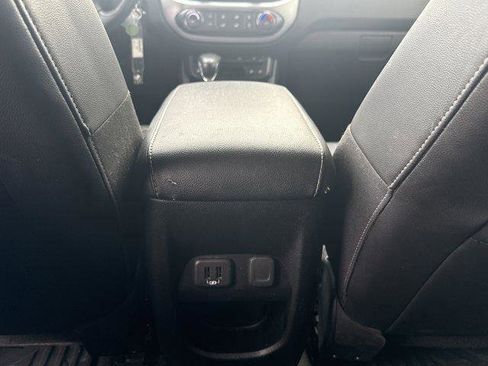 Used 2022 Chevrolet Colorado LT w/ Luxury Package image 23