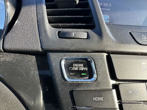 Used 2013 Buick Regal Premium image 34