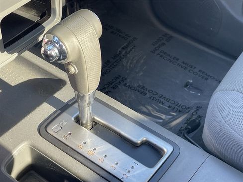 Used 2019 Nissan Frontier S image 28