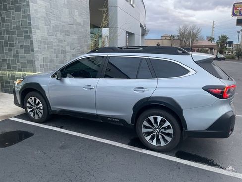 Used 2025 Subaru Outback Limited w/ Popular Package #2 image 3