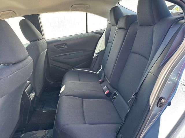 Used 2025 Toyota Corolla LE FWD image 27