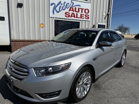 Used 2017 Ford Taurus Limited image 2