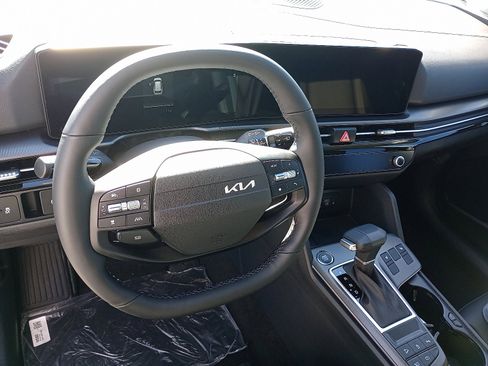 New 2026 Kia Sportage EX image 9