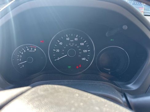 Used 2017 Honda HR-V LX image 5