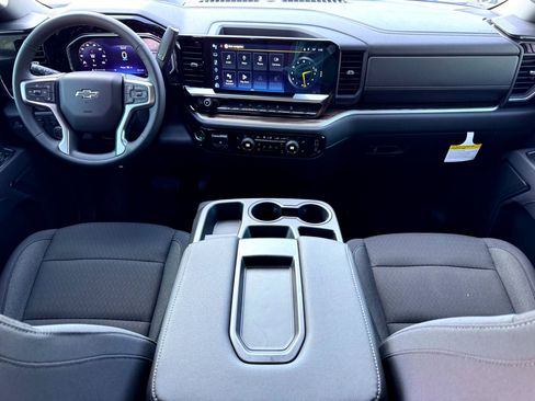 New 2026 Chevrolet Silverado 1500 RST w/ Z71 Off-Road Package AWD/4WD image 18