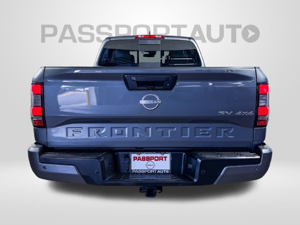 Certified 2024 Nissan Frontier SV w/ Technology Package AWD/4WD image 7