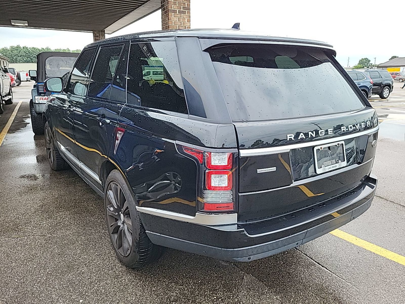 Used 2015 Land Rover Range Rover Supercharged AWD/4WD image 5