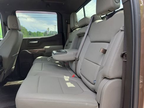 Used 2019 Chevrolet Silverado 1500 LT Trail Boss AWD/4WD image 30