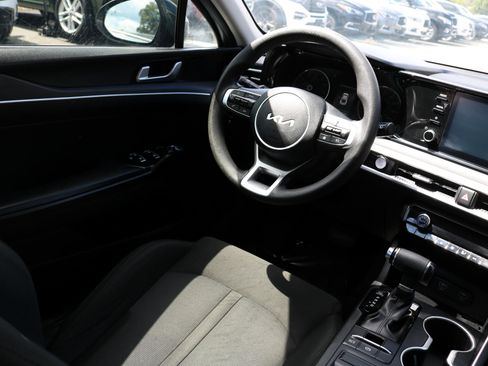 Used 2022 Kia K5 LXS image 34