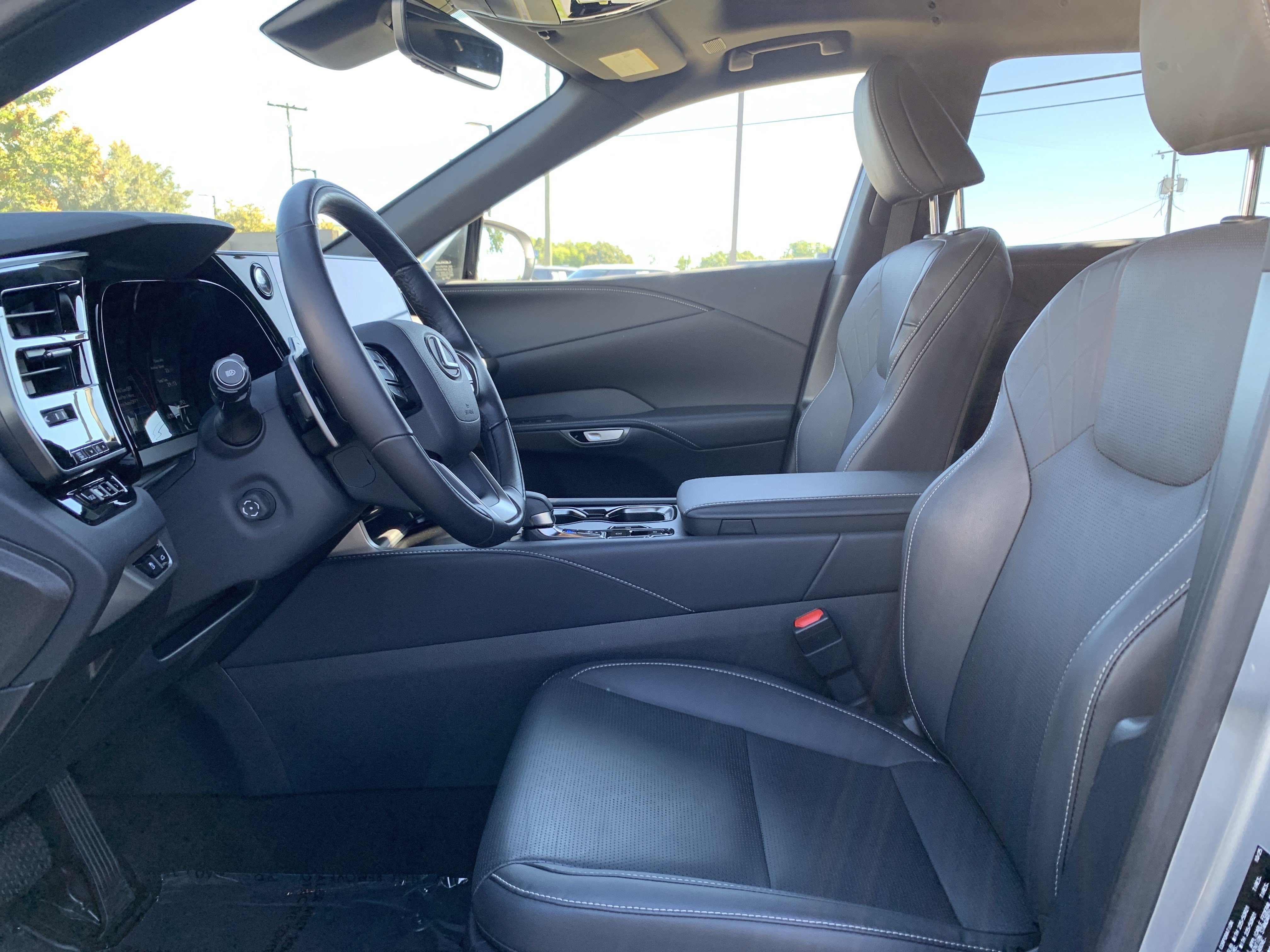 Used 2026 Lexus RX 350 Premium Plus w/ Accessory Package (Z1) FWD image 16