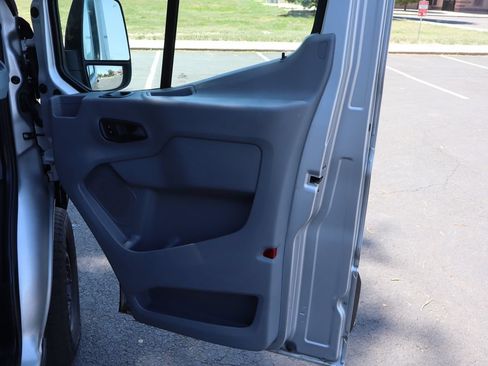 Used 2018 Ford Transit 350 XL RWD image 25