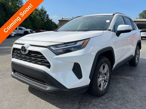 Used 2023 Toyota RAV4 XLE FWD image 5