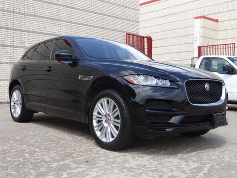 Used 2017 Jaguar F-PACE Premium AWD/4WD image 4