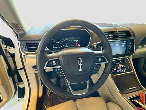 Used 2020 Lincoln Continental Reserve image 11